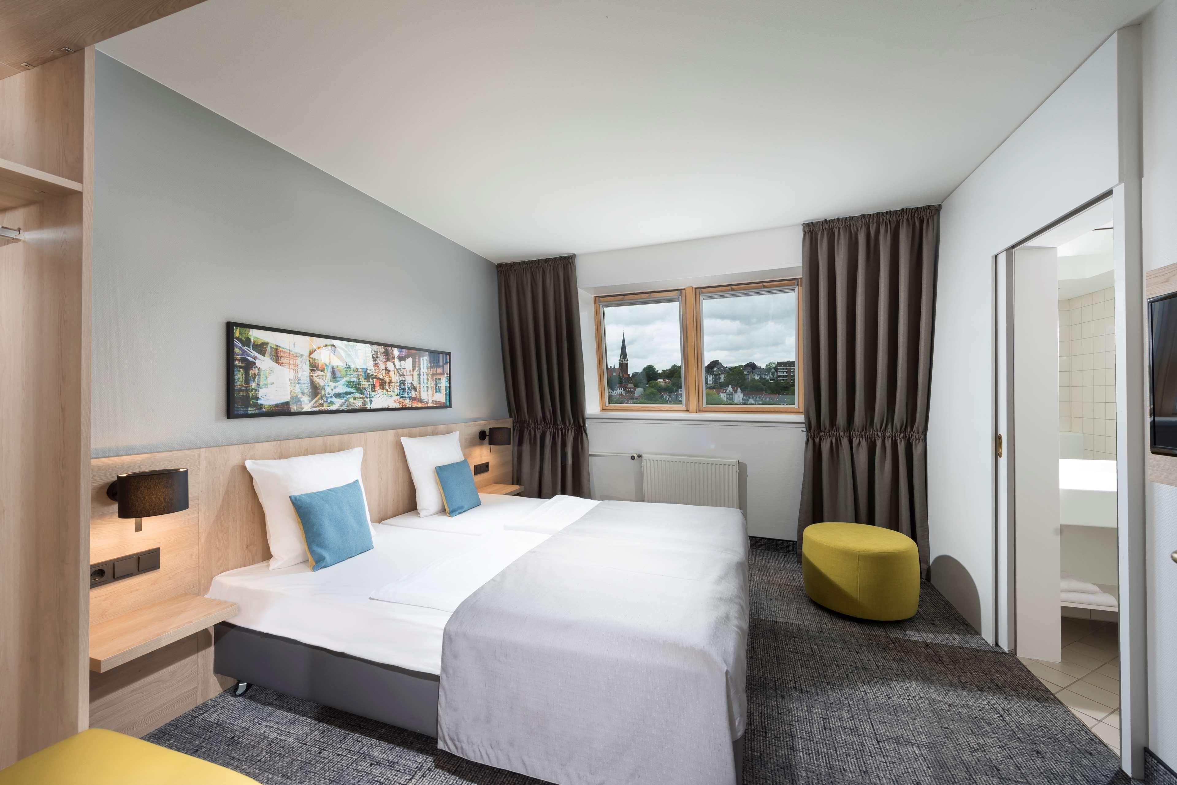 Ramada By Wyndham Flensburg City Exterior photo