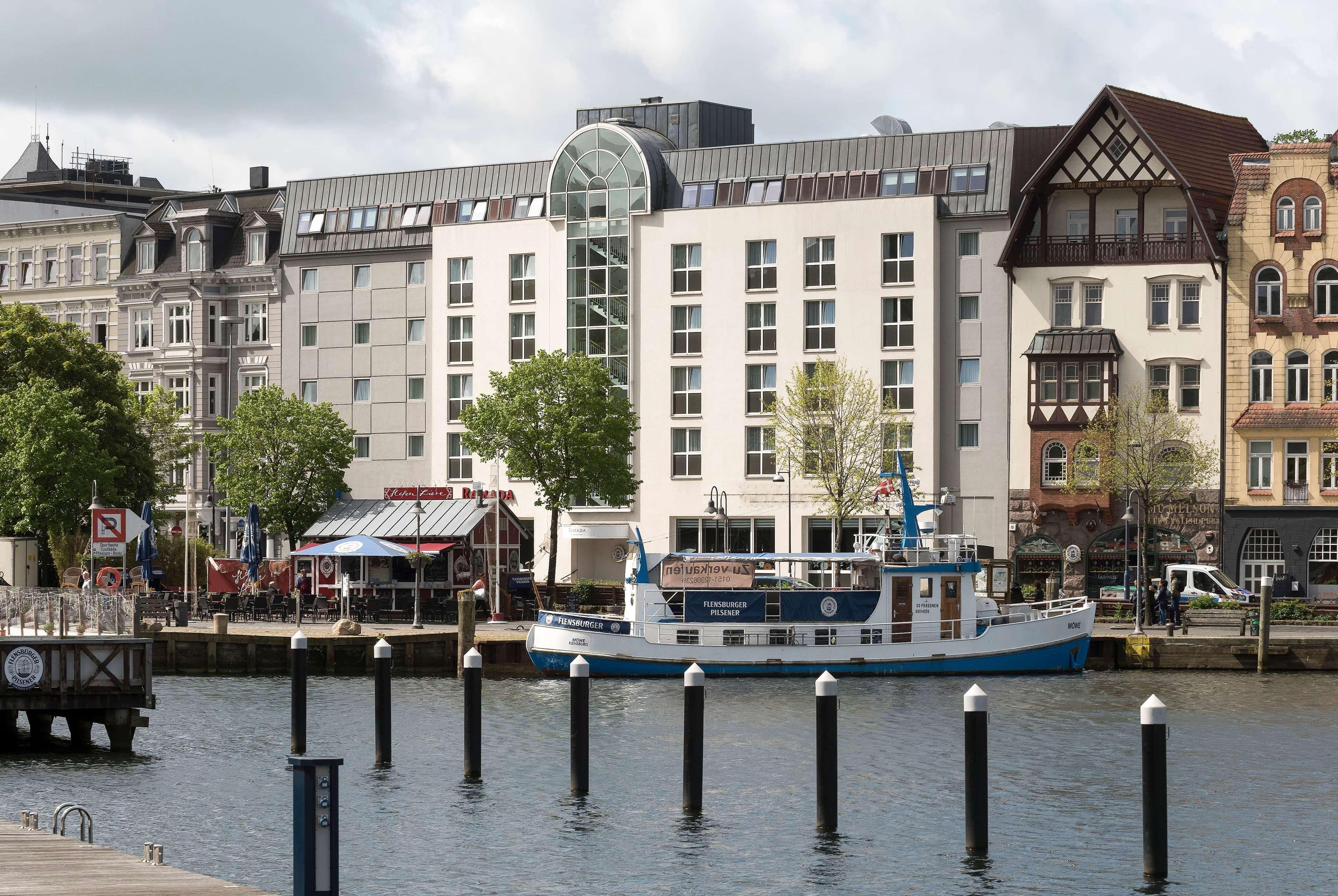 Ramada By Wyndham Flensburg City Exterior photo