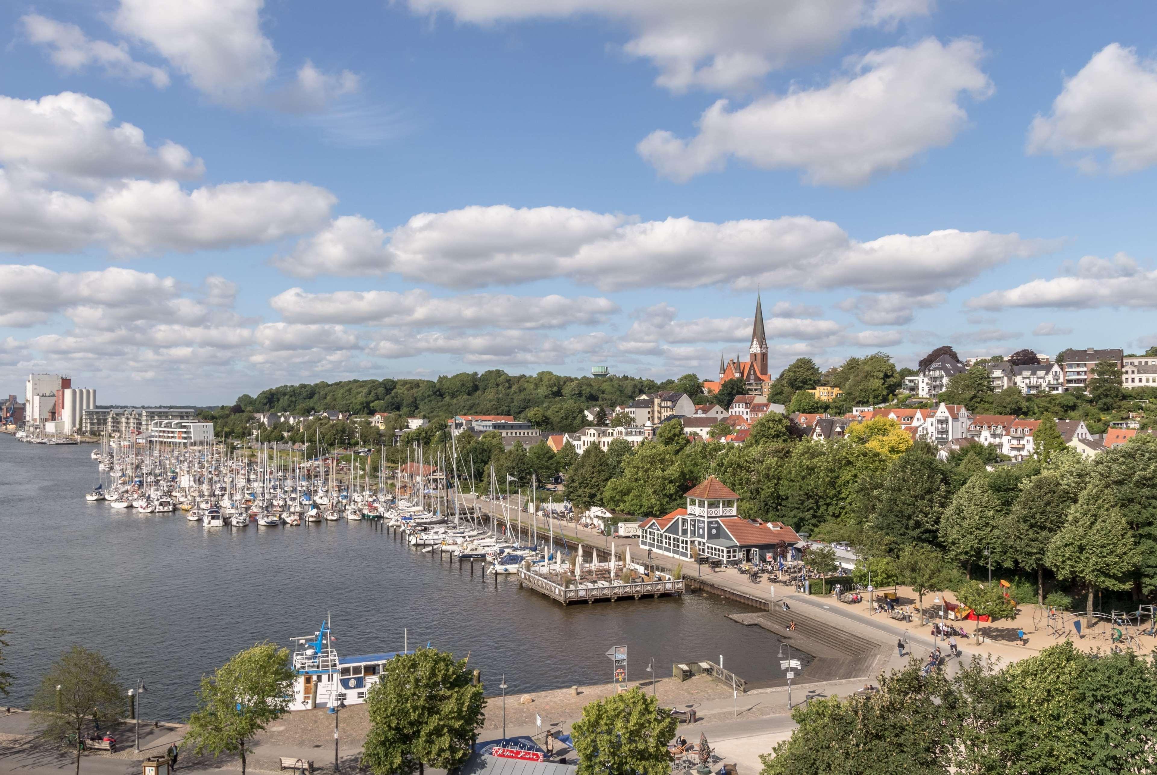 Ramada By Wyndham Flensburg City Exterior photo
