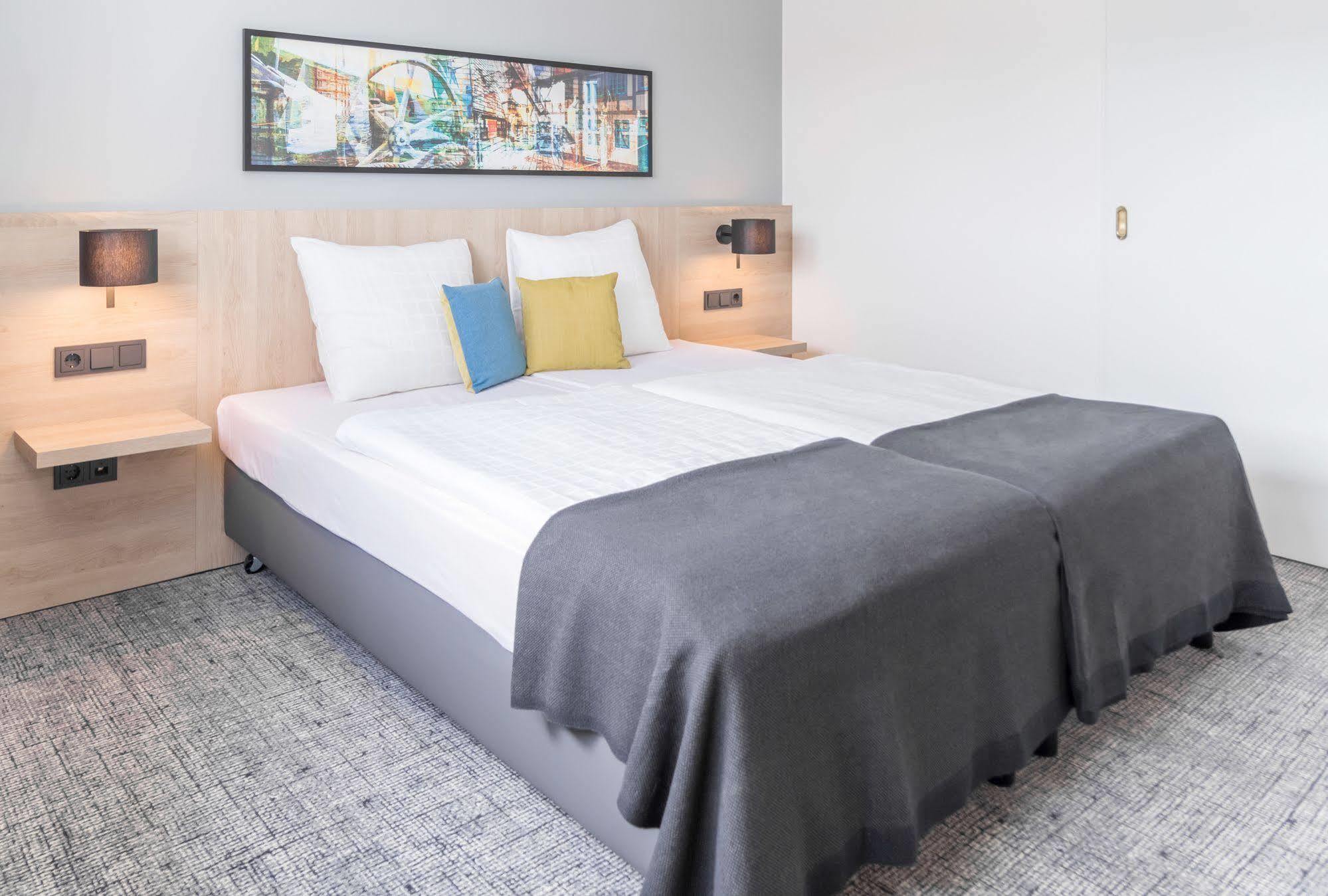 Ramada By Wyndham Flensburg City Exterior photo